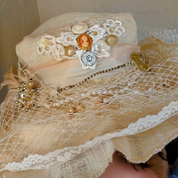 Custom one of a kind ivory flounced straw hat perfect for special occasions. - Picture 5 of 7